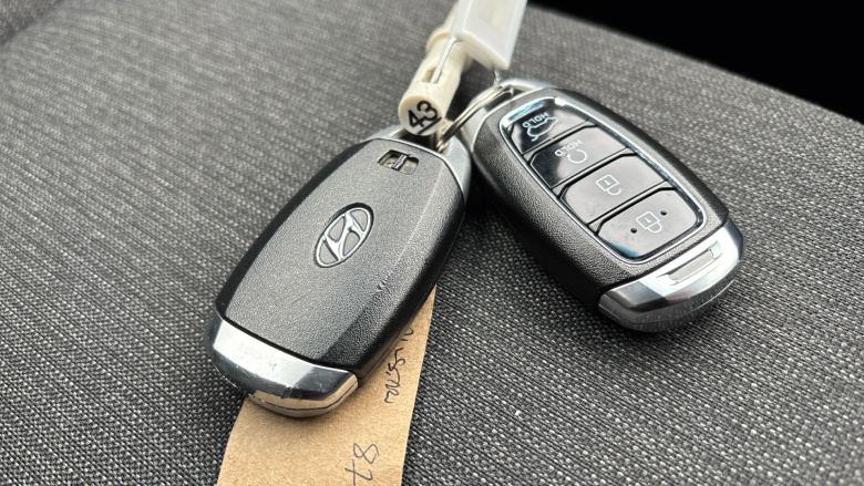 Hyundai KONA 150kW Premium 64kWh 5dr Auto Electric Hatchback